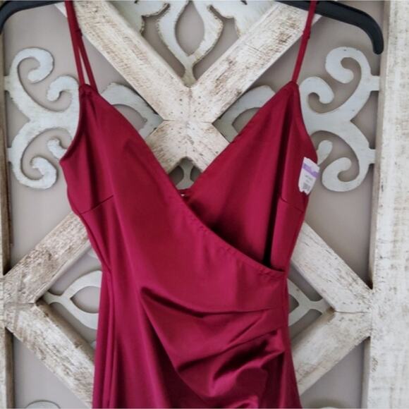 Love Nickie Lew Womens Junior Asymmetric Slit Leg Satin Gown in Burgundy Wine - Picture 7 of 15
